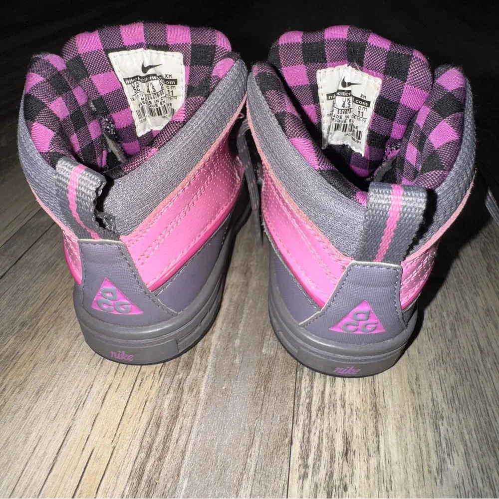 Nike Pink and Gray Winter Boots with Sturdy Design